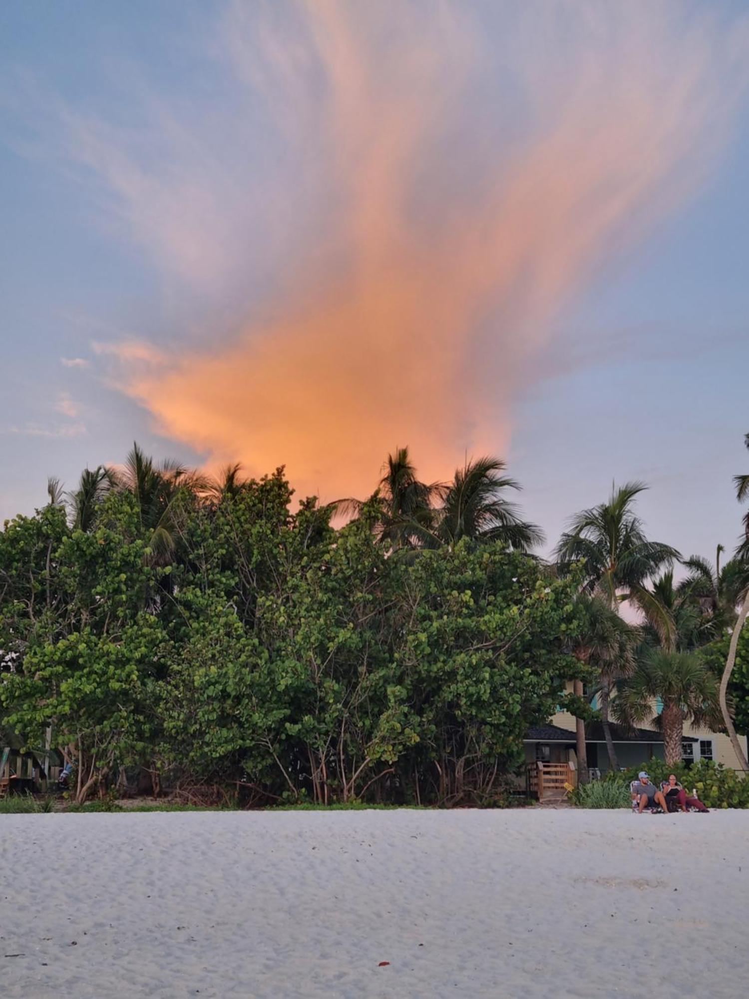 Stunning 2-Bedroom Plus Den Condo In Greenlinks Resort North North Naples Extérieur photo