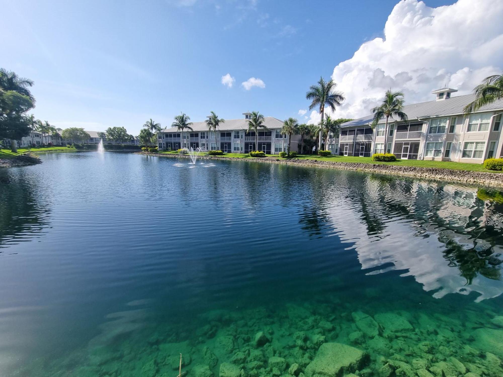 Stunning 2-Bedroom Plus Den Condo In Greenlinks Resort North North Naples Extérieur photo