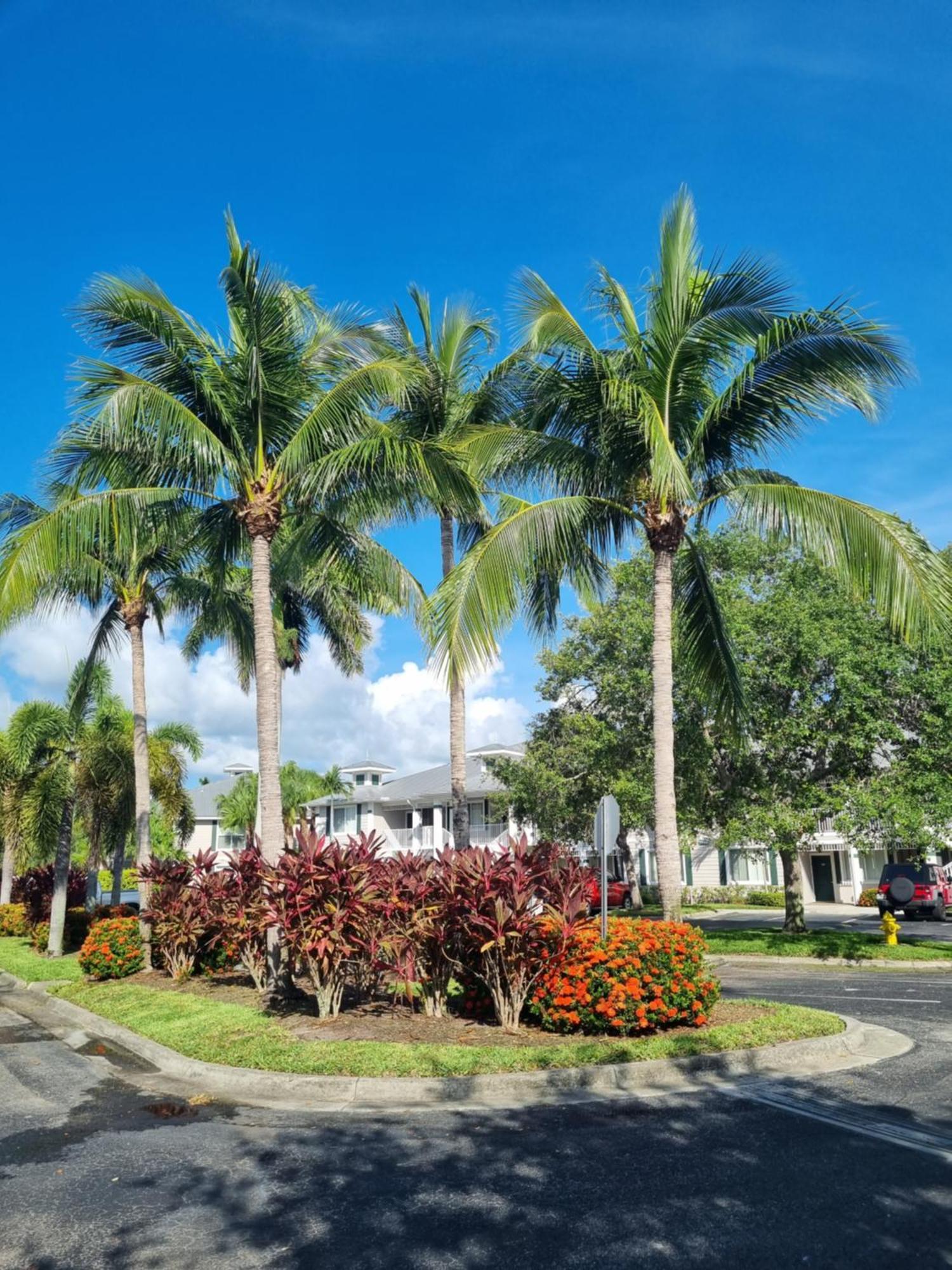 Stunning 2-Bedroom Plus Den Condo In Greenlinks Resort North North Naples Extérieur photo