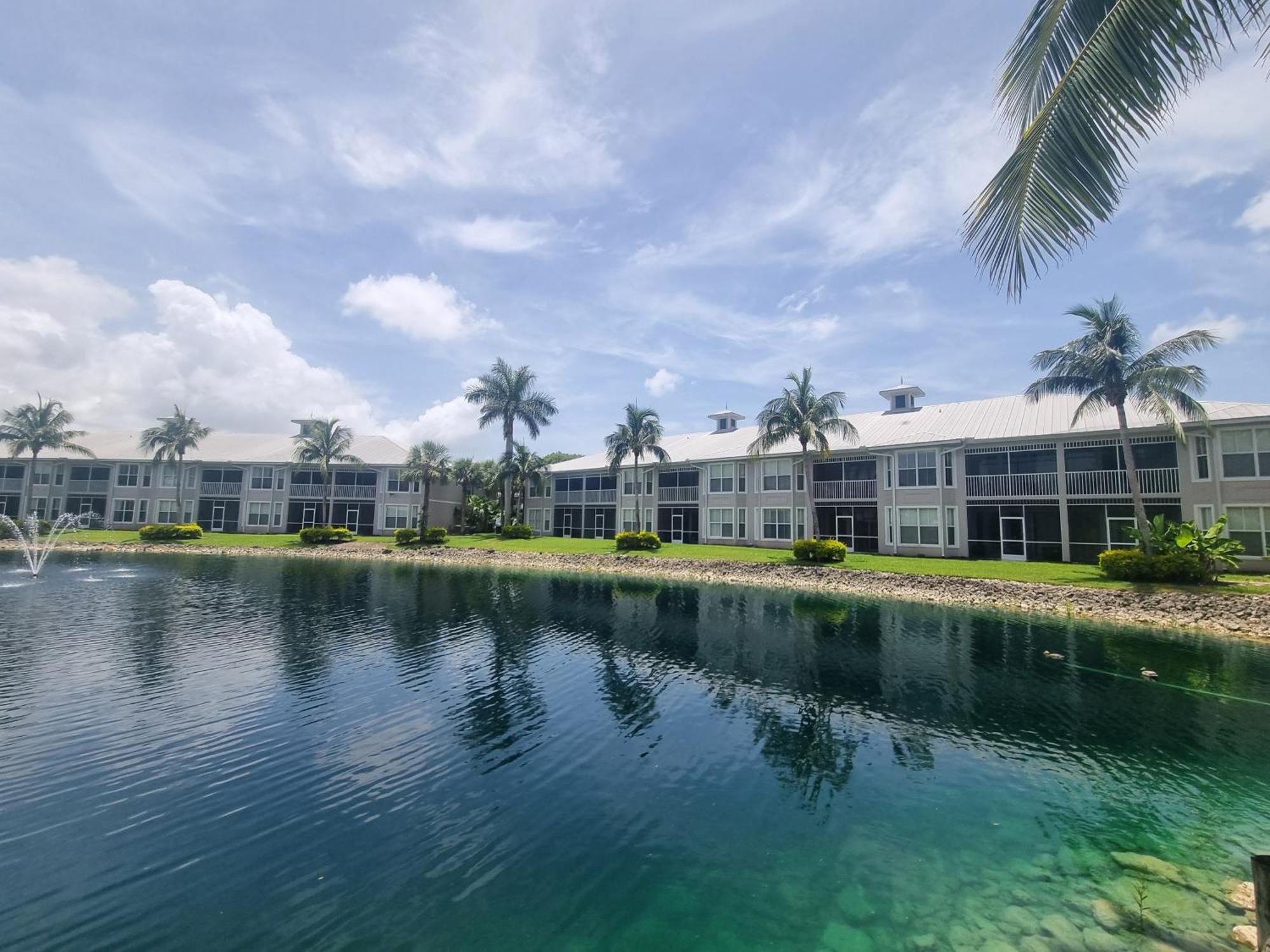 Stunning 2-Bedroom Plus Den Condo In Greenlinks Resort North North Naples Extérieur photo