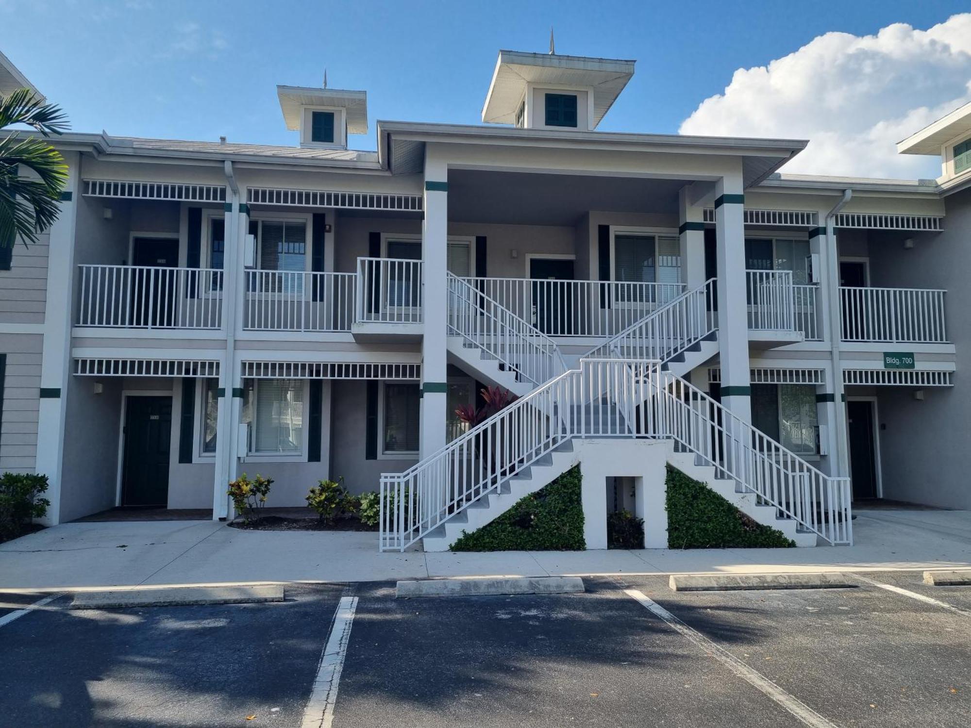 Stunning 2-Bedroom Plus Den Condo In Greenlinks Resort North North Naples Extérieur photo