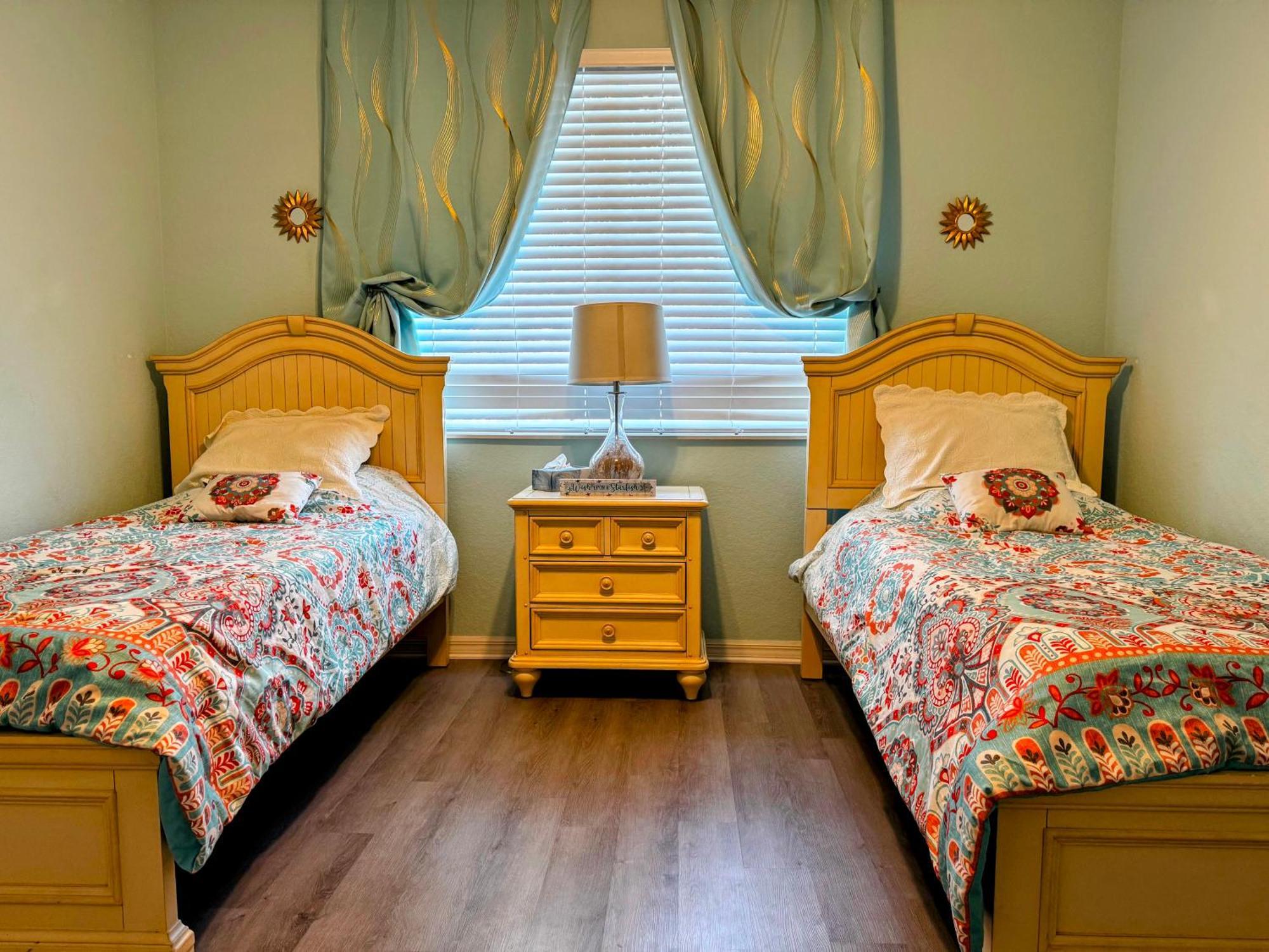 Stunning 2-Bedroom Plus Den Condo In Greenlinks Resort North North Naples Extérieur photo